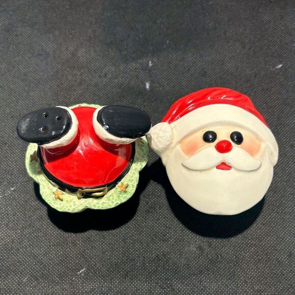 Santa Claus Salt and Pepper Shaker Set - Picture 1 of 8